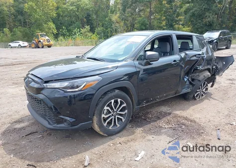 2023 Toyota Corolla Cross Hybrid S z USA, uszkodzony, nr VIN 7MUFBABG6PV005429